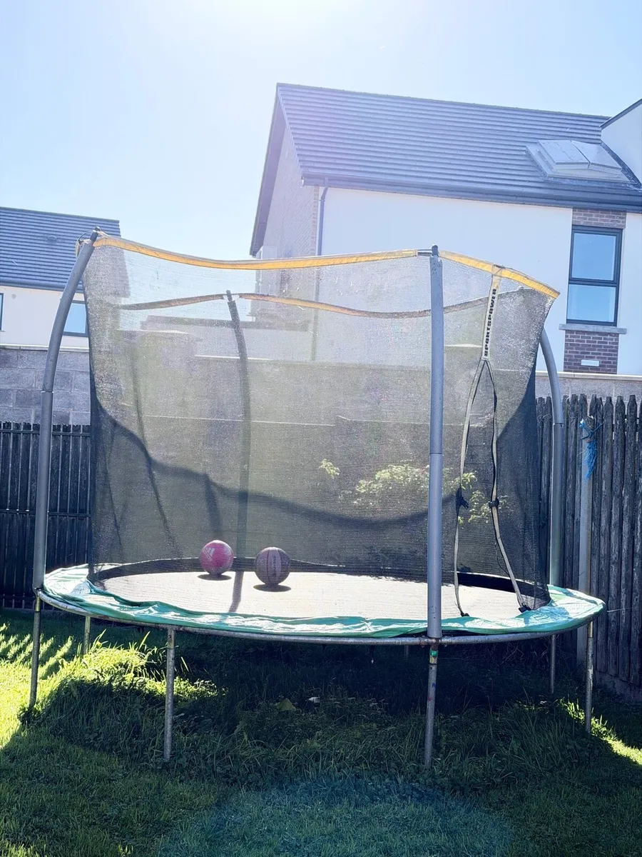 Trampoline free - Image 1