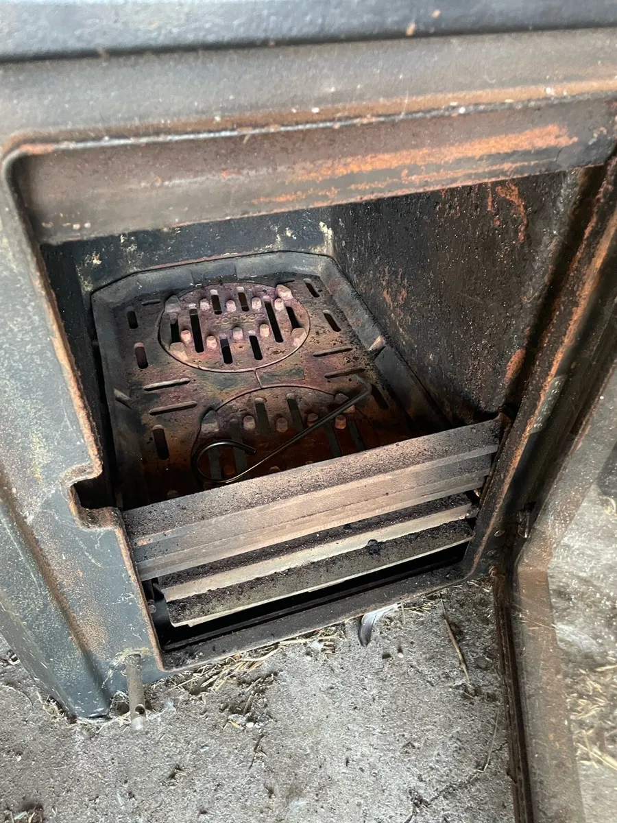 Stove - Image 2