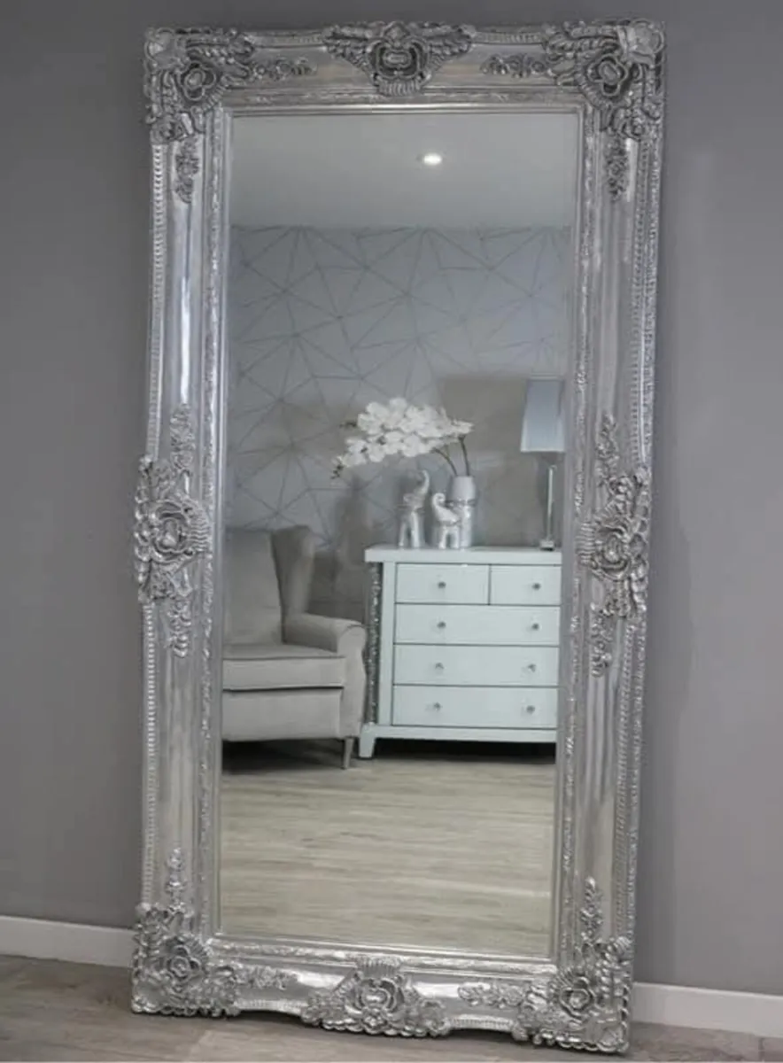 Large Mirror Ornate Regal Decorative - Image 3
