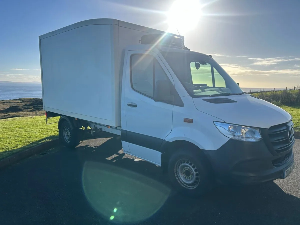 Mercedes Sprinter Luton Fridge - Image 3