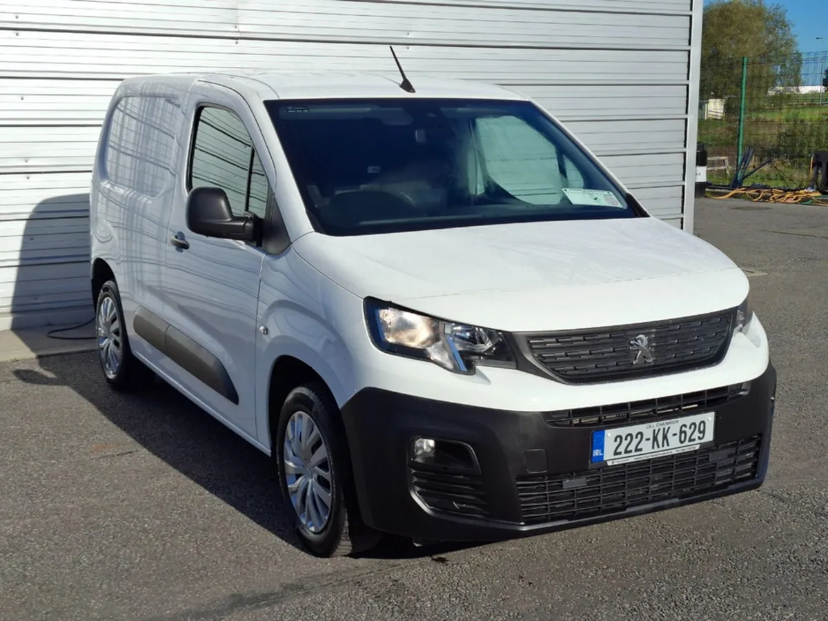 Peugeot Partner PROFESSIONAL PLUS 1.5 H HDI 100 6 - Image 2