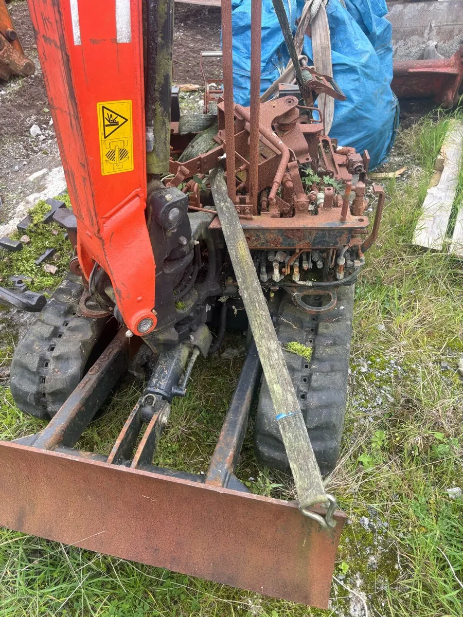 Kubota U17-3 fire damage - Image 4