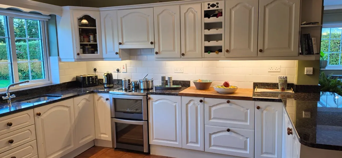 Kitchen - Image 4