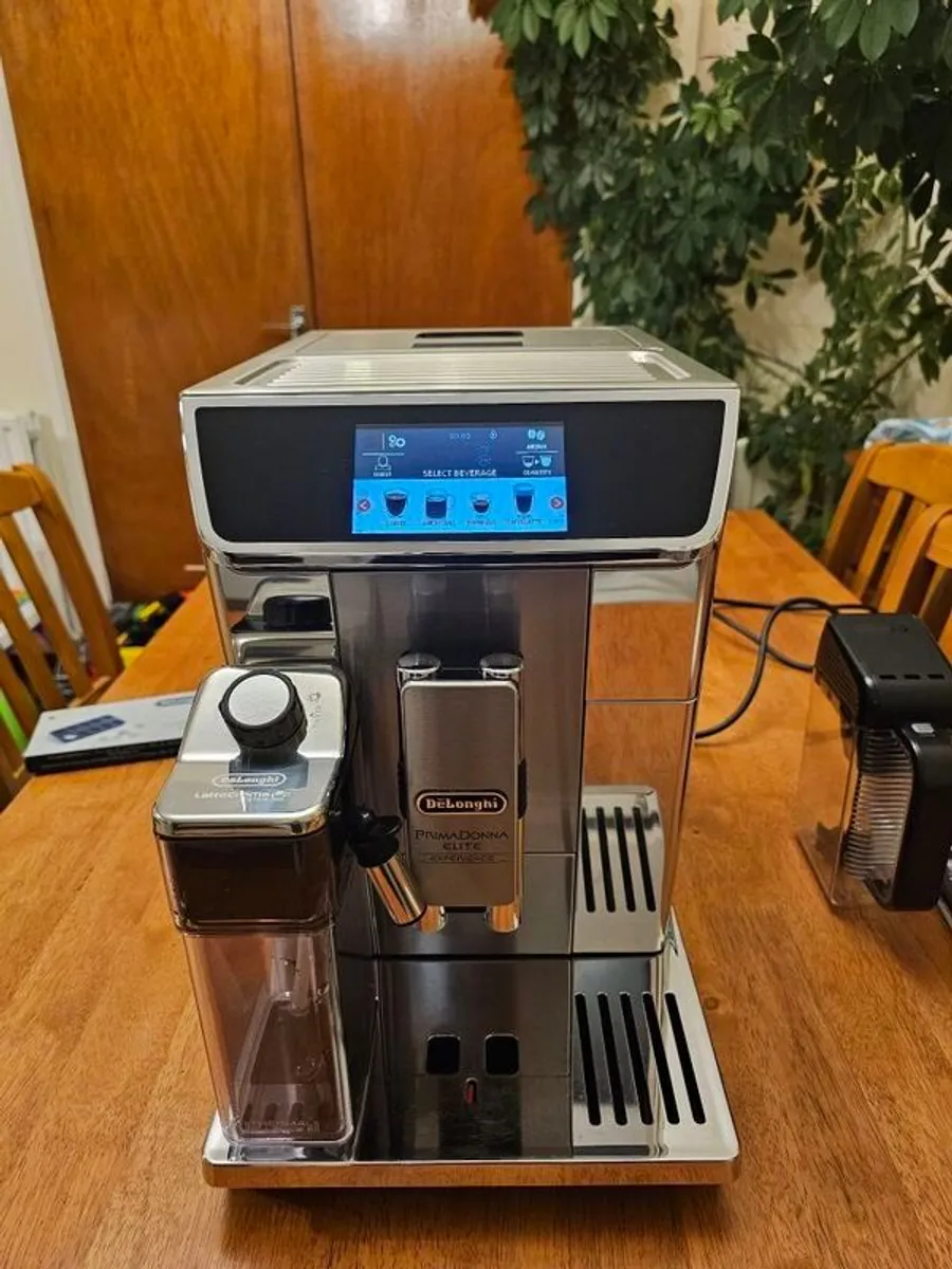 De'Longhi Primadonna Elite Experience Premium Coffee Machine - Image 2