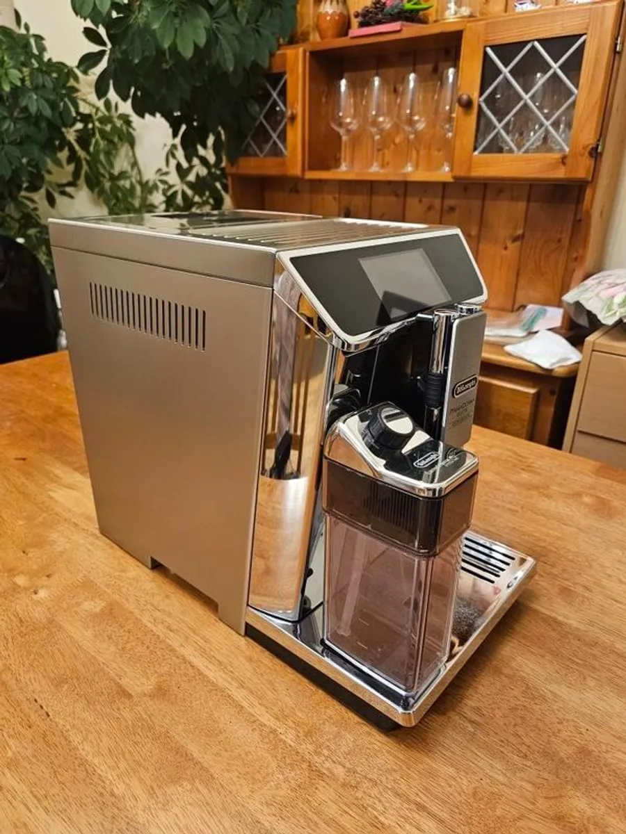 De'Longhi Primadonna Elite Experience Premium Coffee Machine - Image 4