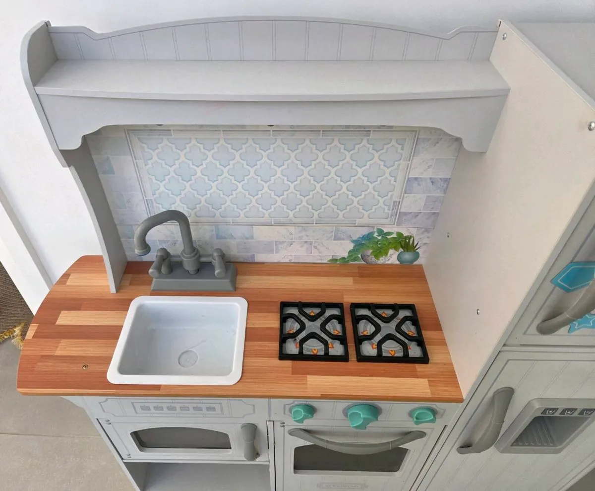 Kids Kitchen - Image 3