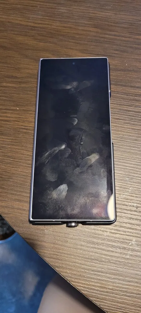 Samsung  galaxy z6 fold - Image 1