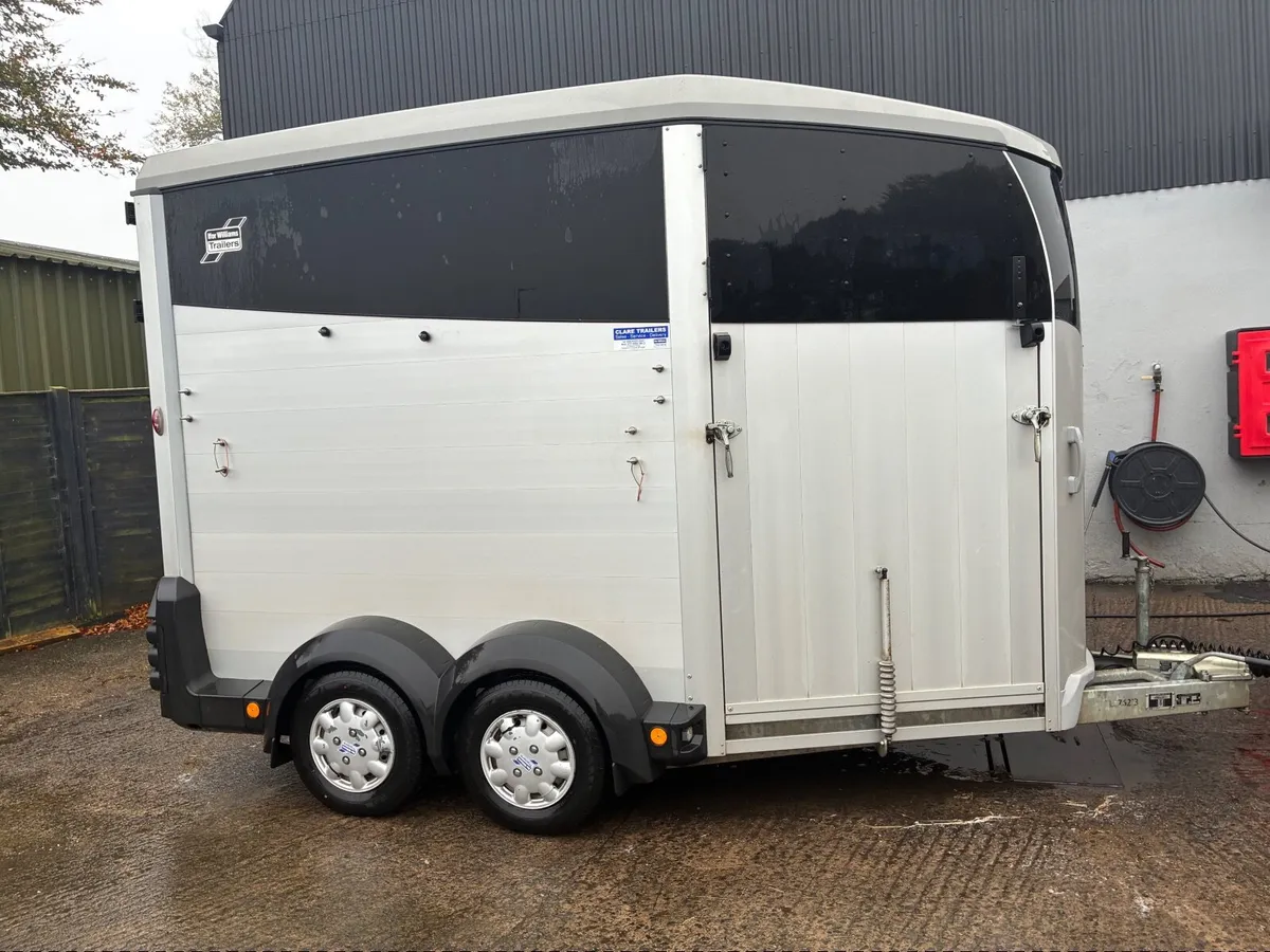 Ifor Williams HBX511 Horsebox trailer £8500 NO VAT - Image 1