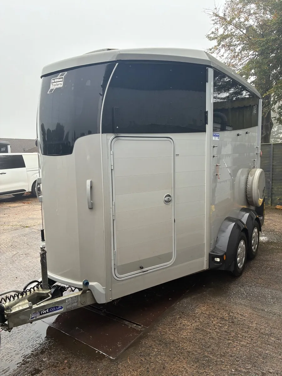 Ifor Williams HBX511 Horsebox trailer £8500 NO VAT - Image 3