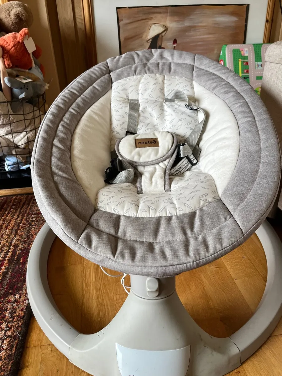 Baby swing - Image 1