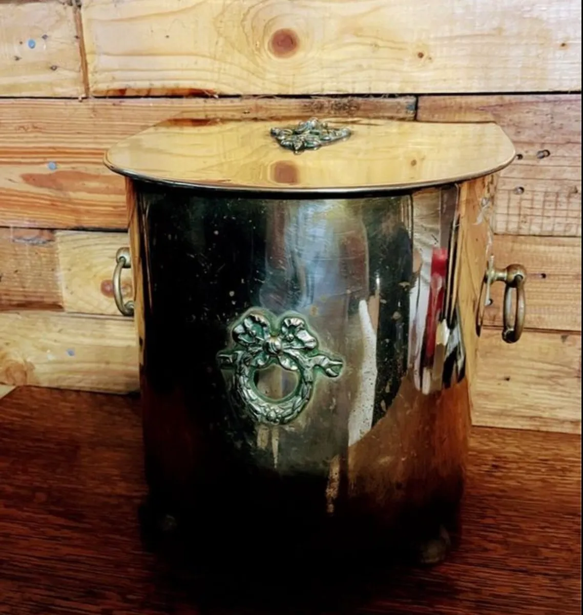 1970s brass fireside container - Image 1