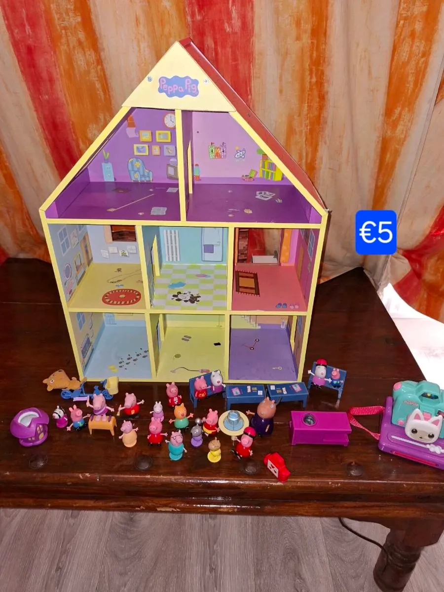 Toys - Image 2