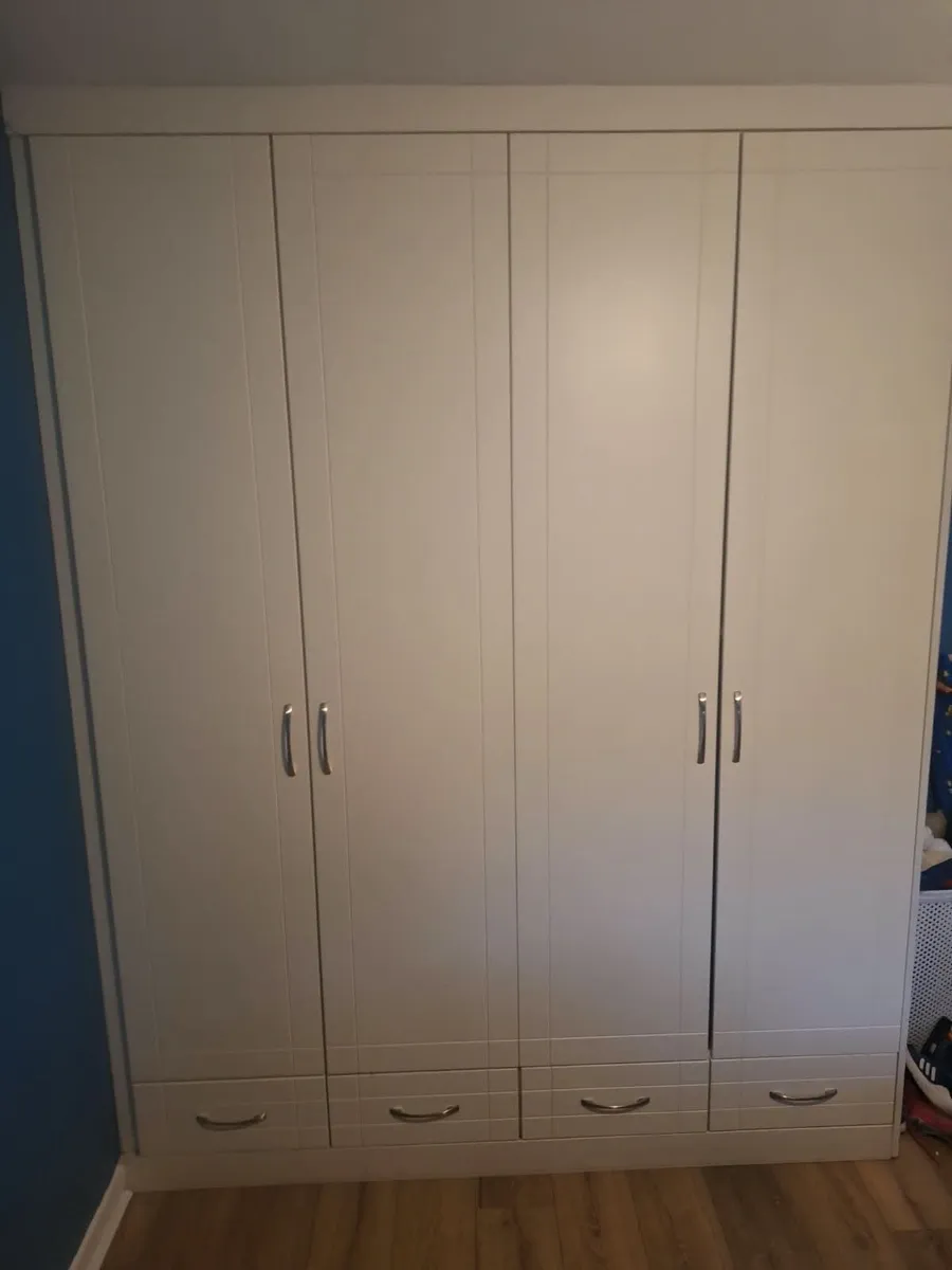 Full height wardrobes BARGAIN - Image 1
