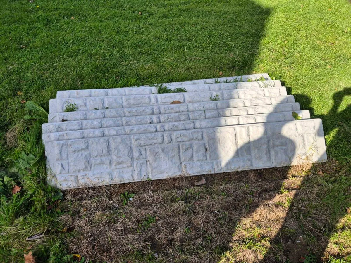 Concrete fence panels - Image 1