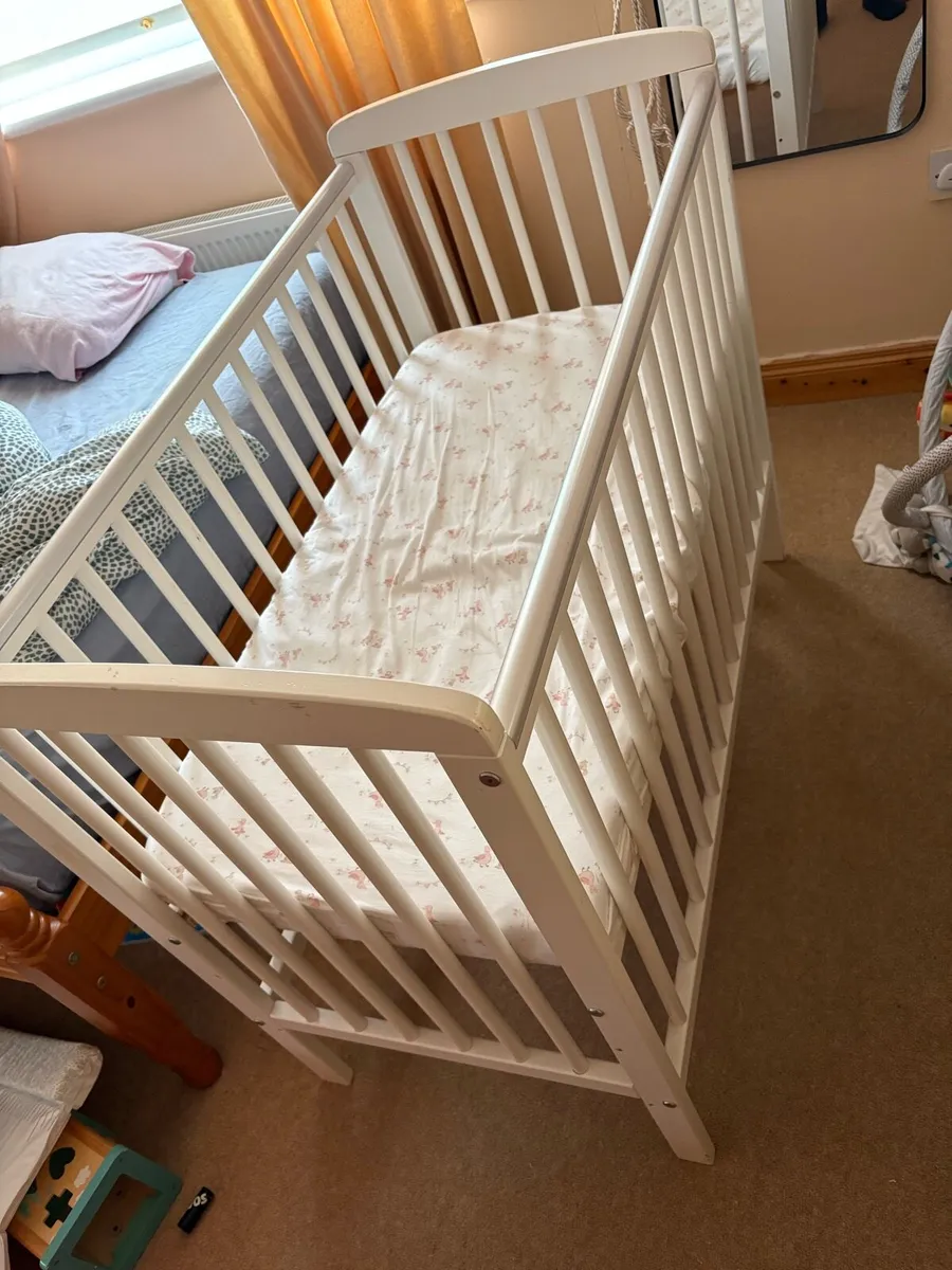 Baby cot - Image 2