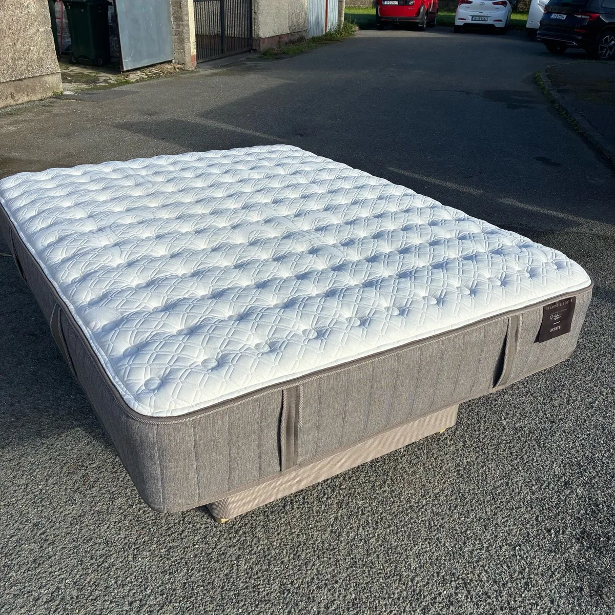 5ft King Stearns & Foster 13”Mattress - Image 1