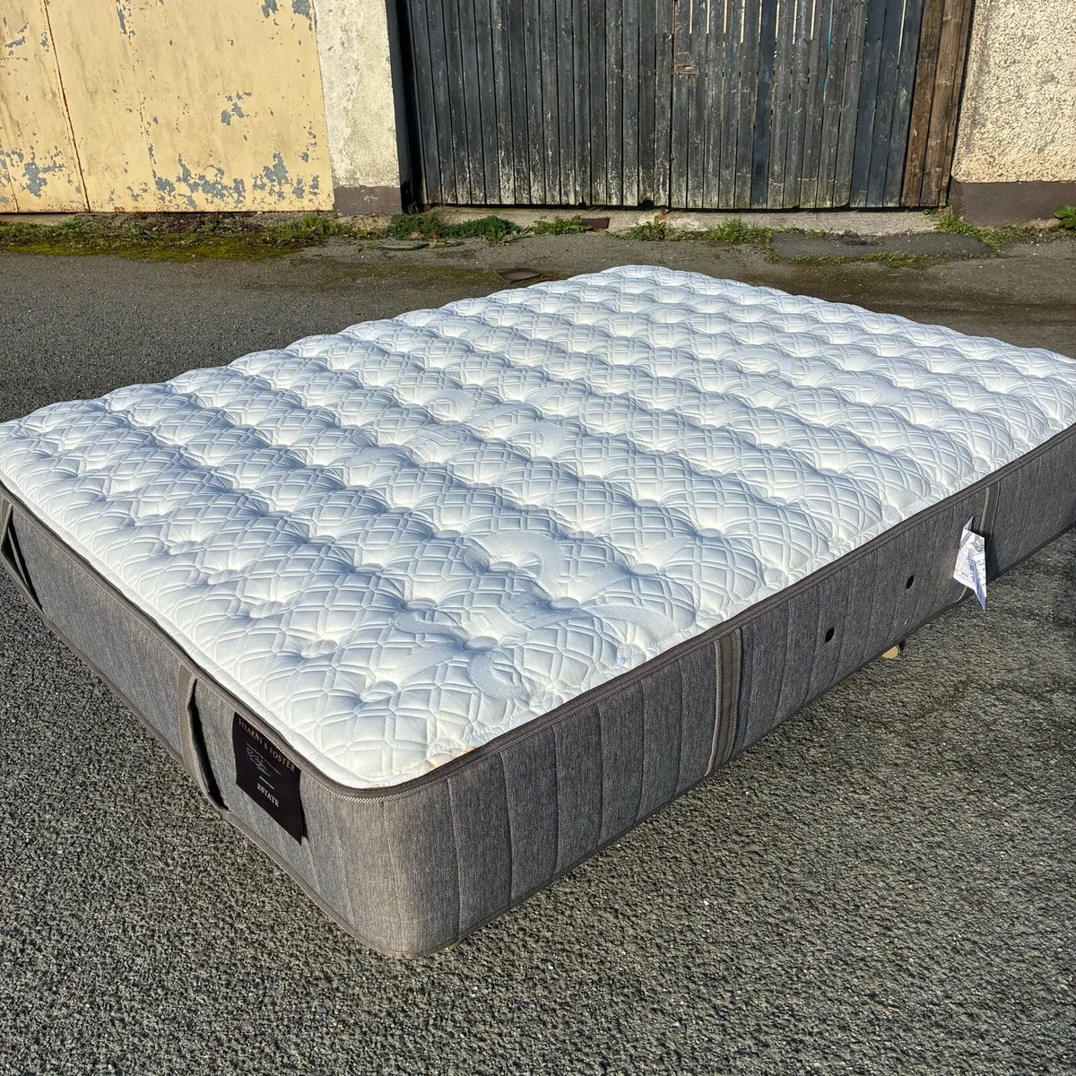 5ft King Stearns & Foster 13”Mattress - Image 2