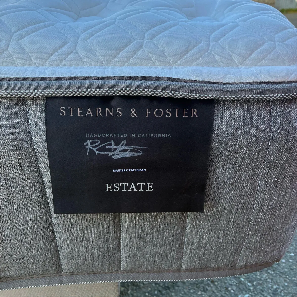 5ft King Stearns & Foster 13”Mattress - Image 4