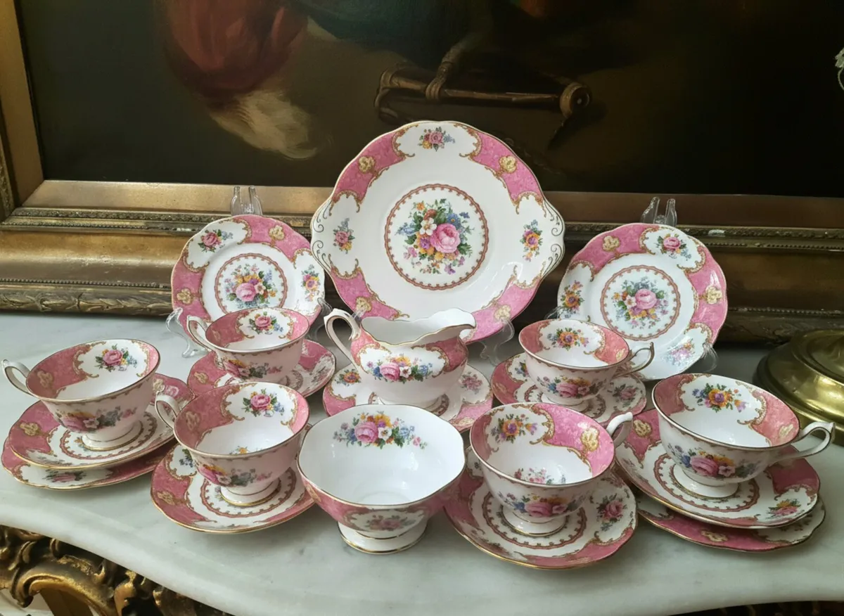 Vintage teasets - Image 1