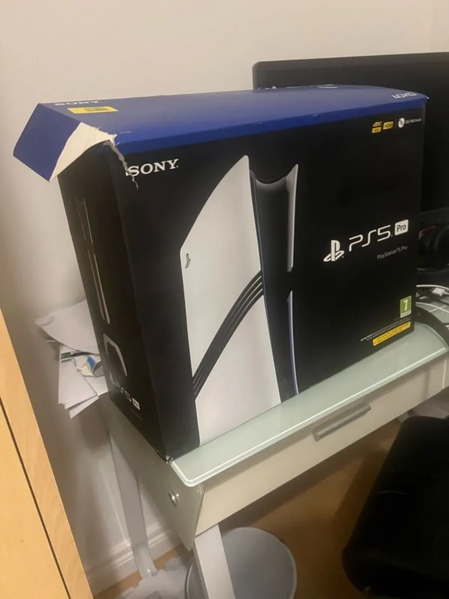 Playstation 5 Pro with disk drive - Image 2