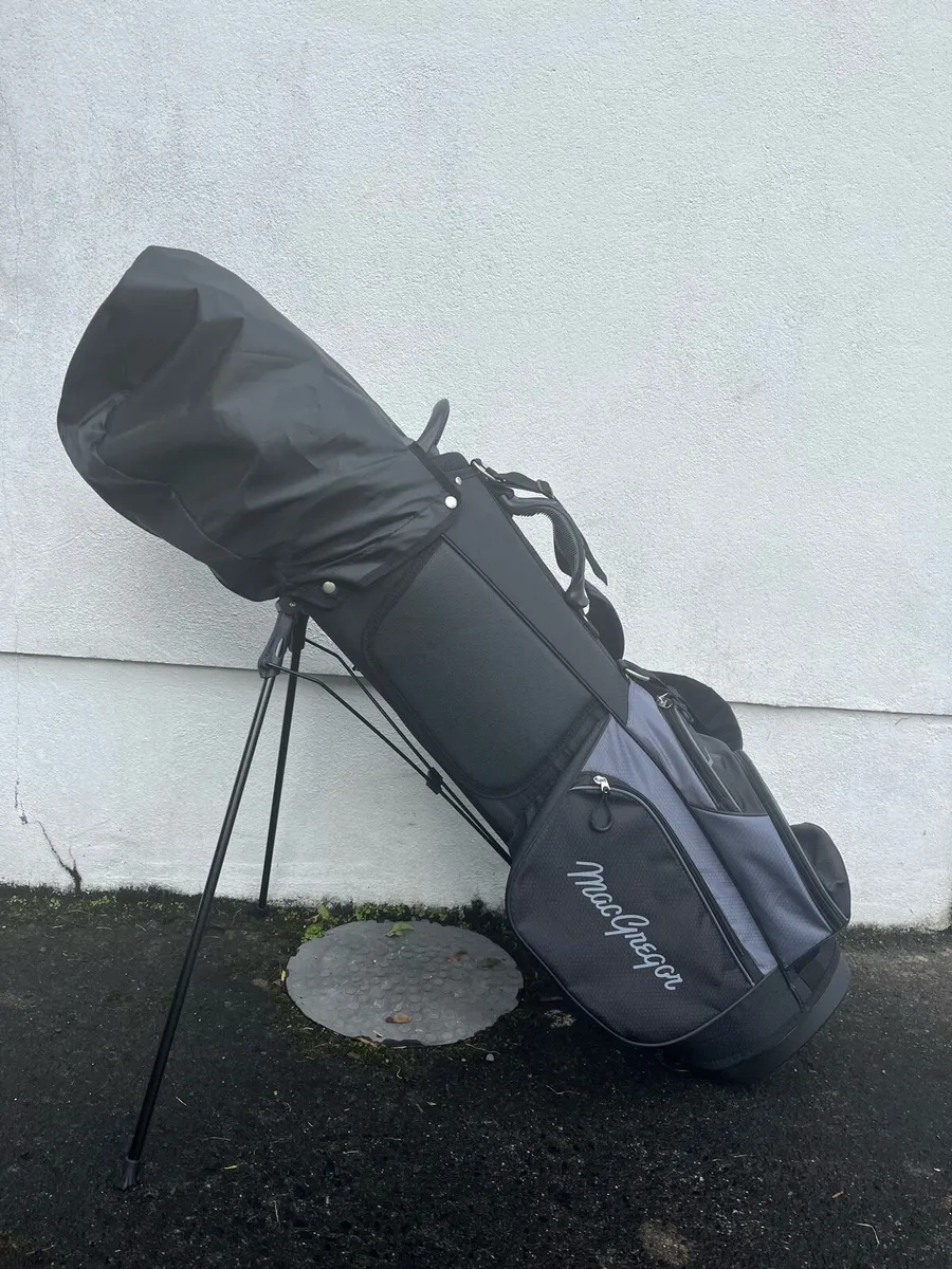 MacGregor VIP golf clubs 10 piece set - Image 3