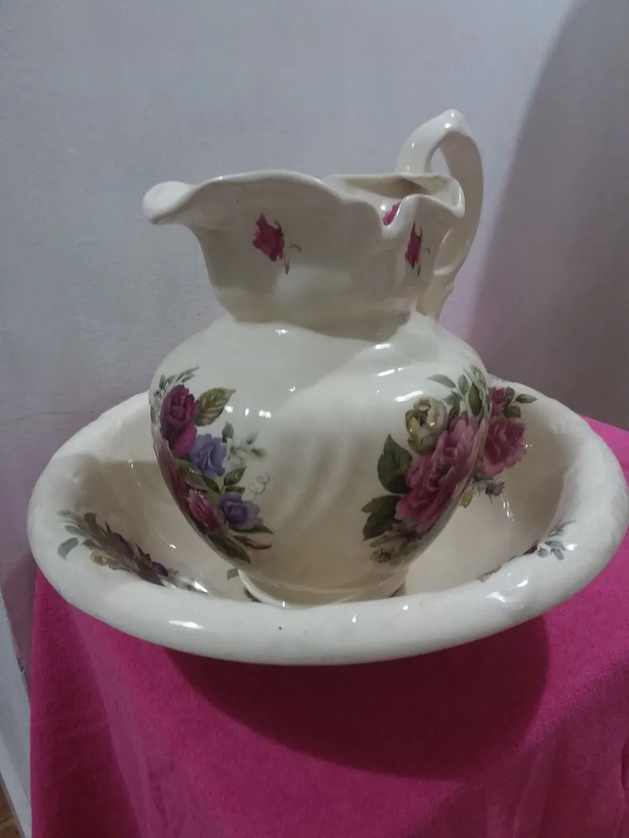 Collectors pitcher and basin ...LARGE - Image 2