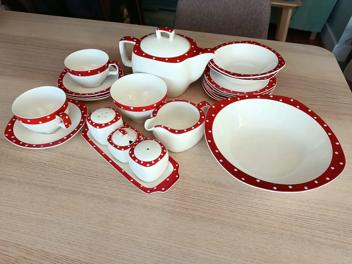 Midwinter Stylecraft Red Domino 1950s Crockery Set - Image 2
