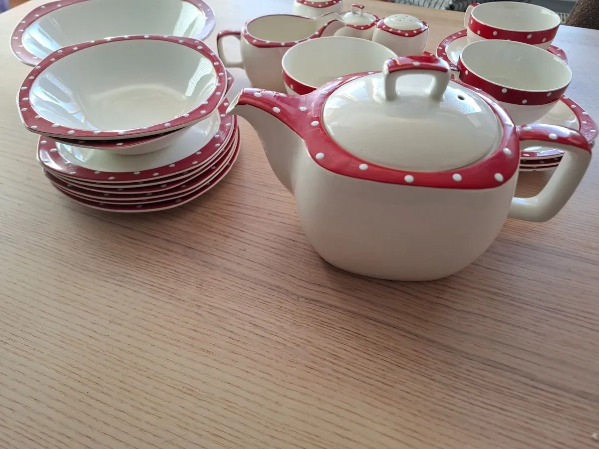 Midwinter Stylecraft Red Domino 1950s Crockery Set - Image 3