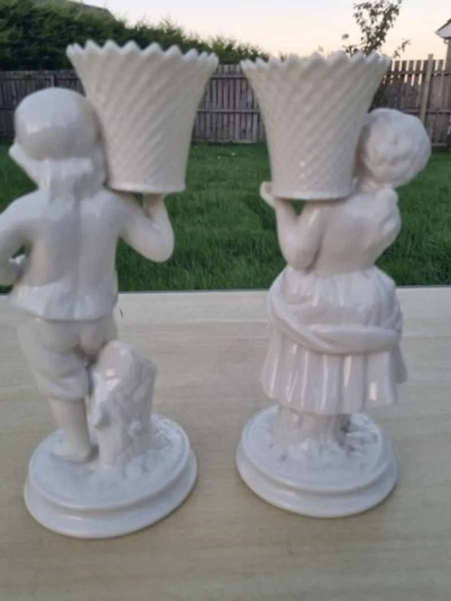Belleek Pair of porcelain figurines Boy and Girl - Image 3