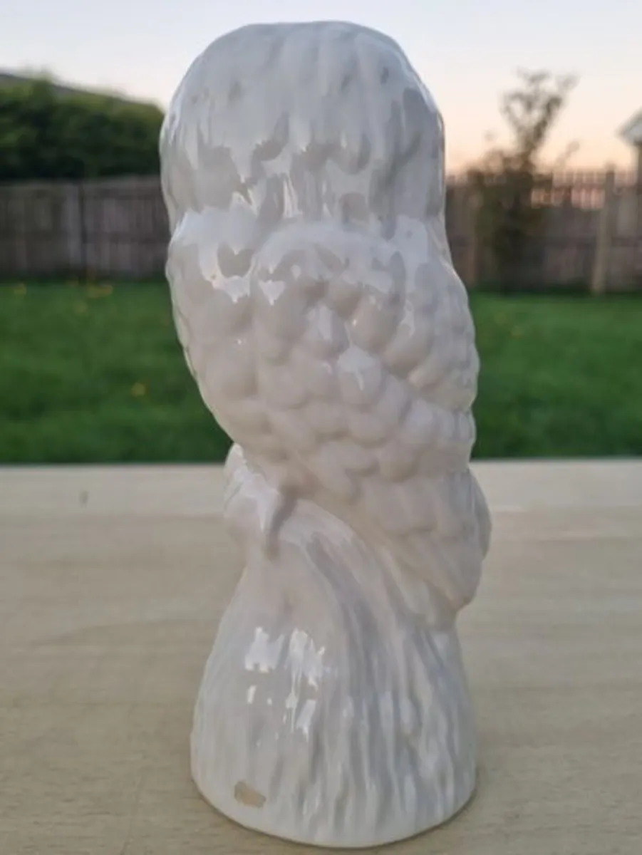 Owl figurine made by Donegal Parian China - Image 3