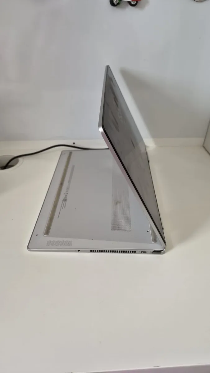 HP Touchscreen Laptop - Image 3