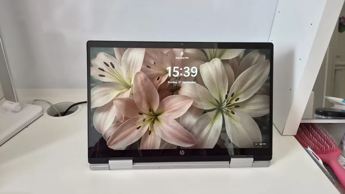 HP Touchscreen Laptop - Image 2