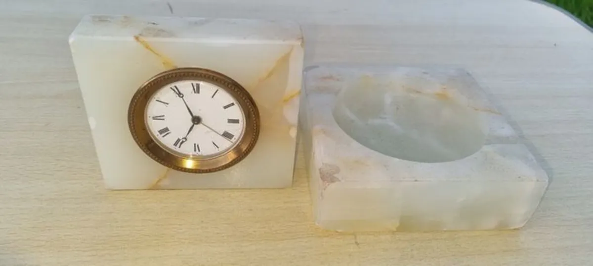 Vintage marble clock and ashtray - Image 1