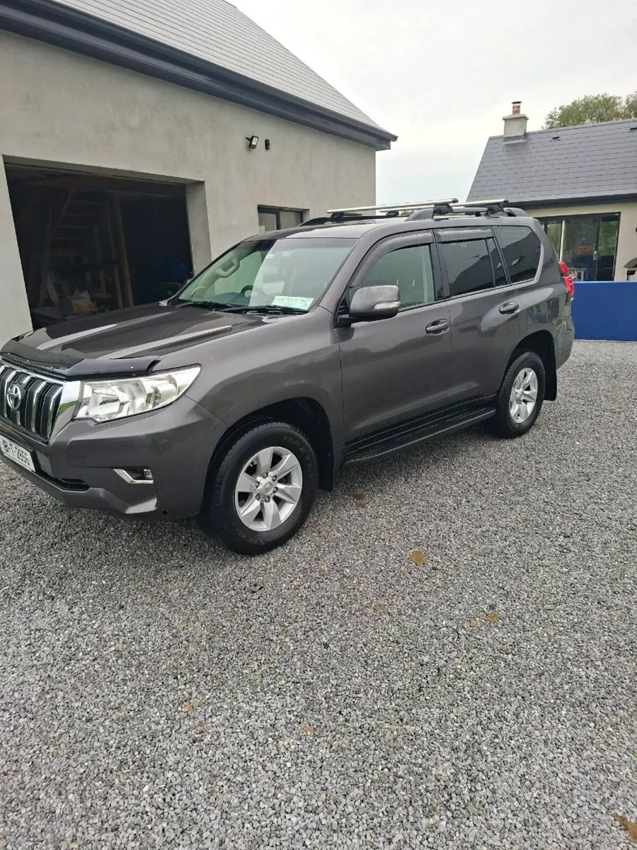 Toyota landcruiser buisness class crewcab - Image 2