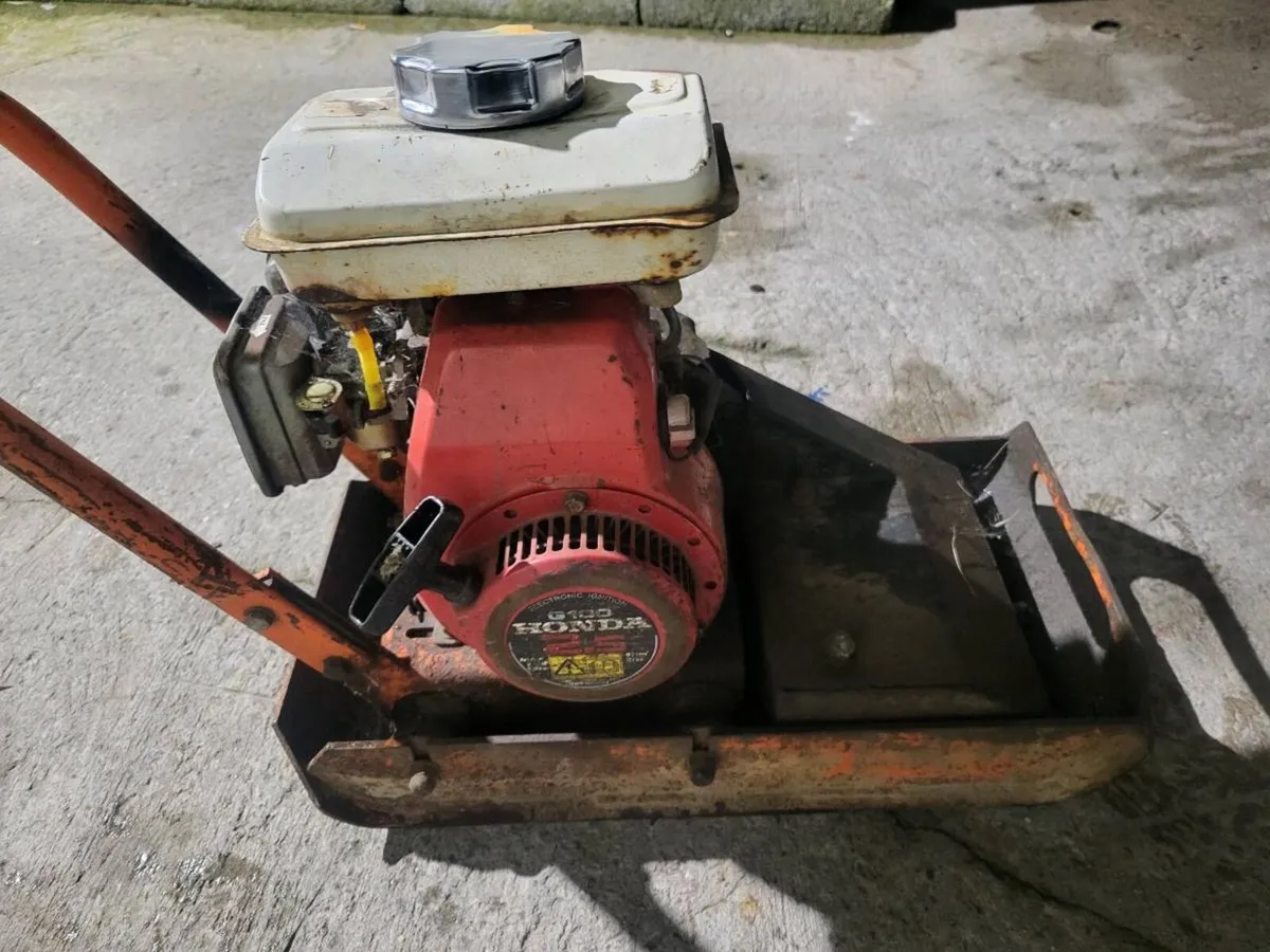 Honda Bell wacker plate nice size working perfectl - Image 1
