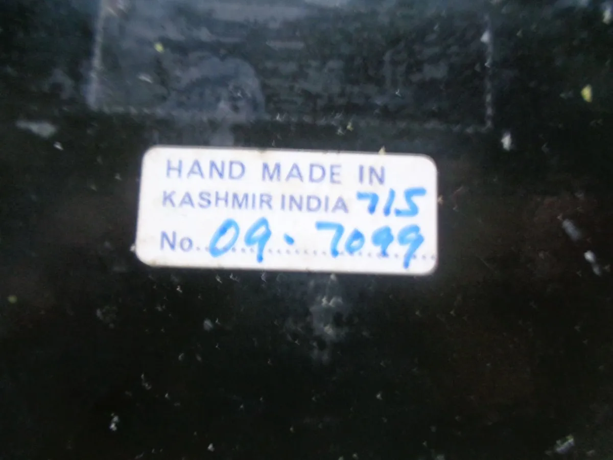 Vintage Indian Paper Mache Box for Sale - Image 3