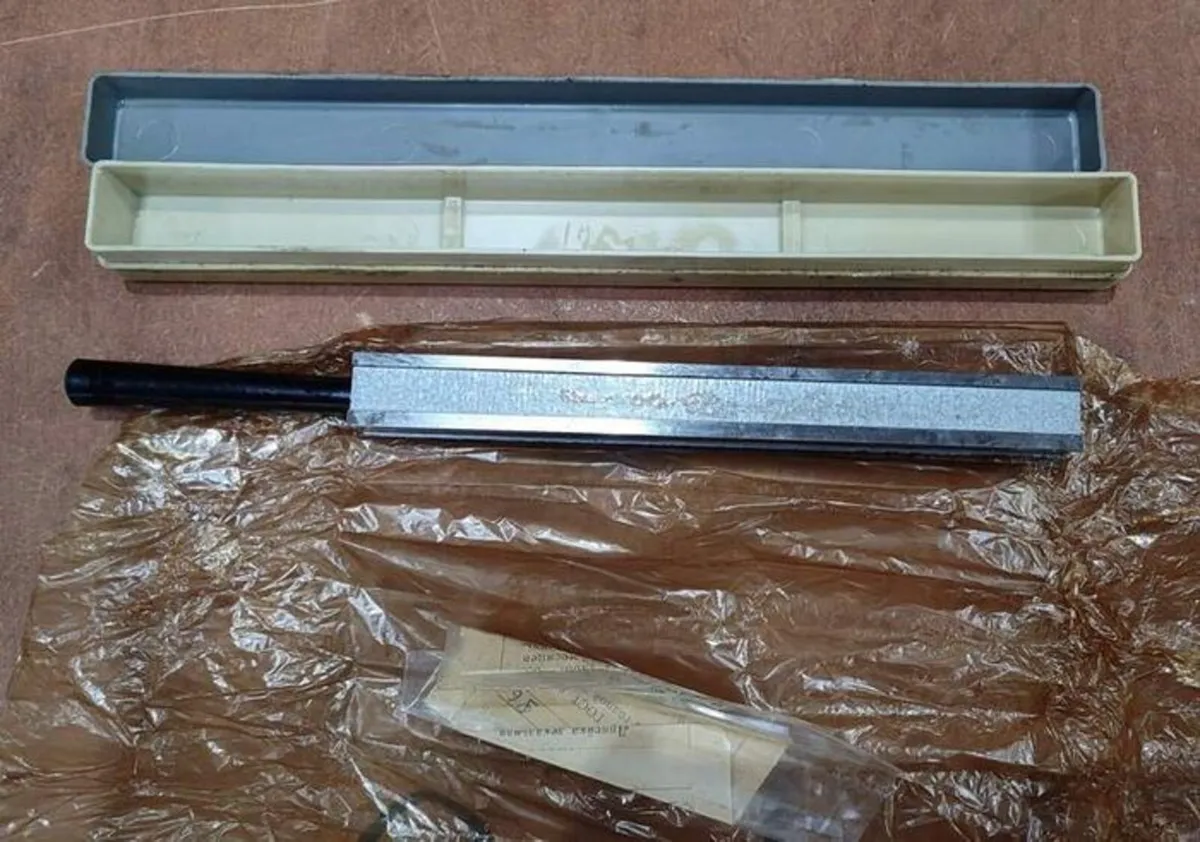 Precision 4-Sided Machinist Straight Edge 200mm - Image 1