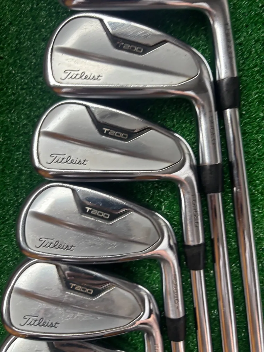 Titleist T200 irons - Image 1