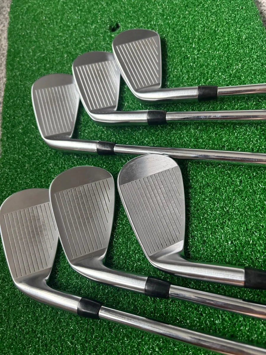 Titleist T200 irons - Image 2