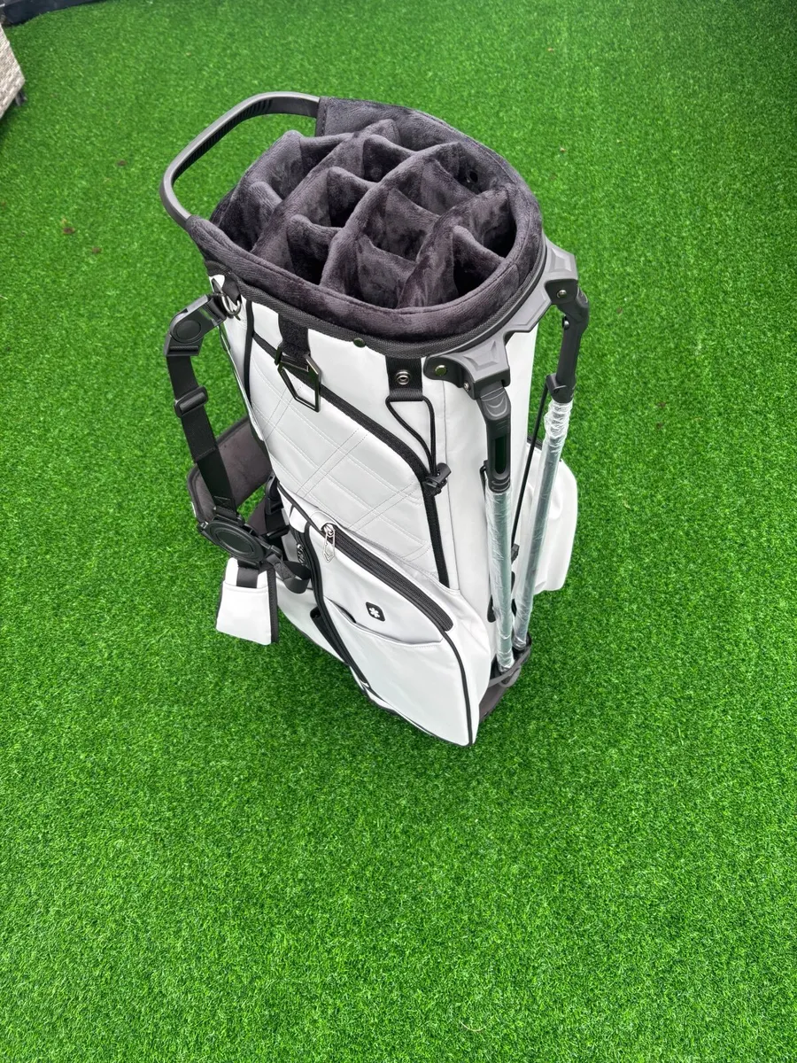 Golf bag - Image 1