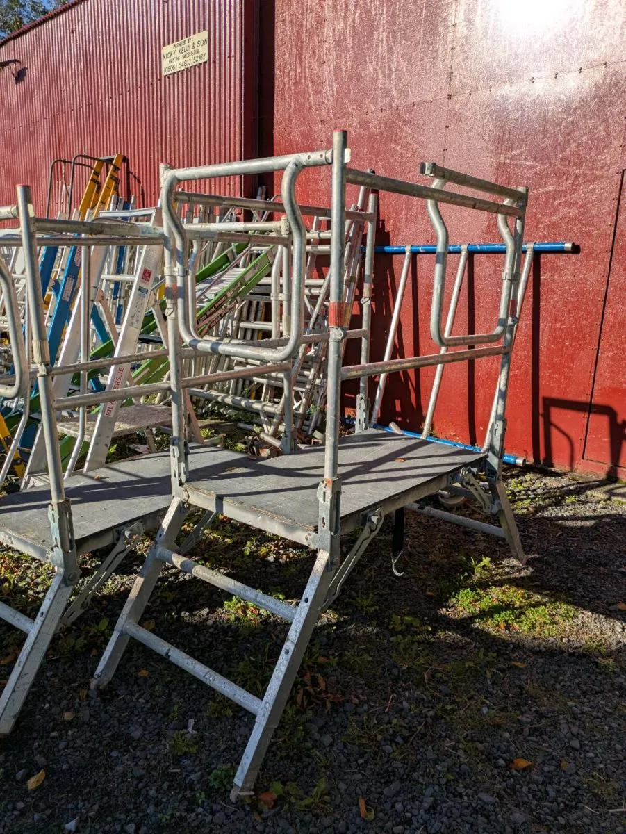 Scaffolding tower - Image 2