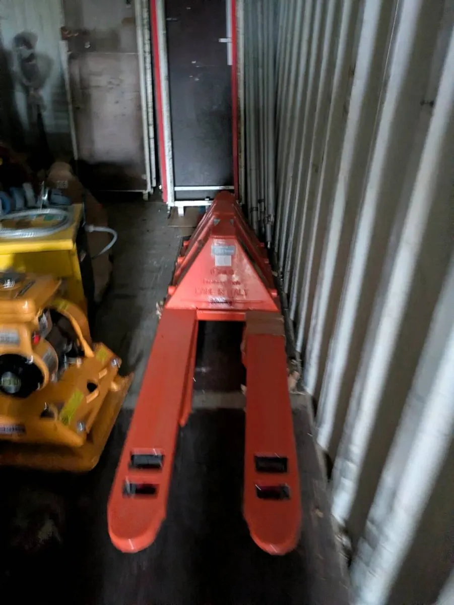 Pallet truck - Image 3