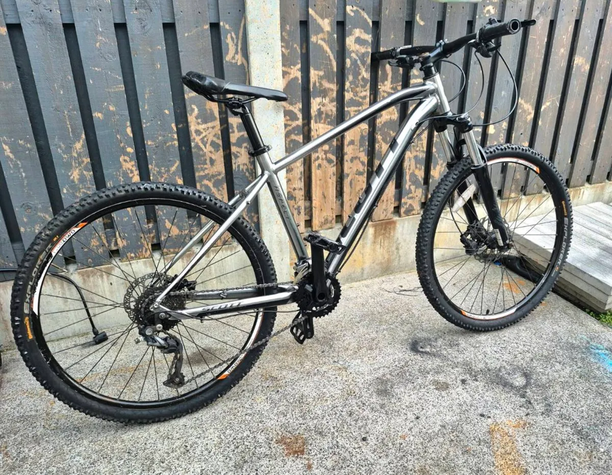 ADULTS SCOTT ASPECT 950 Cu HARDTAIL MOUNTAIN BIKE - Image 4