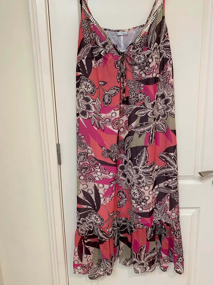 womans dress