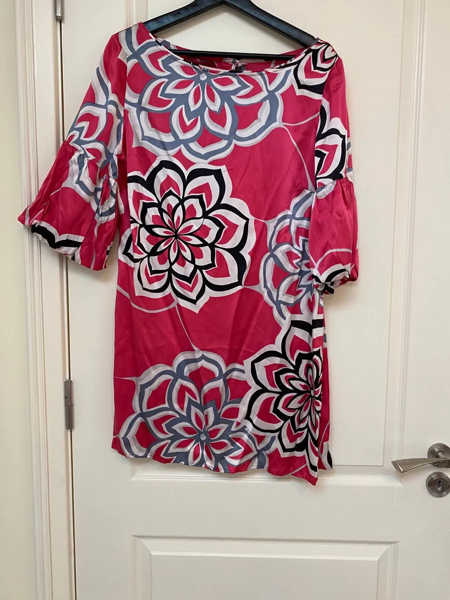womans dress