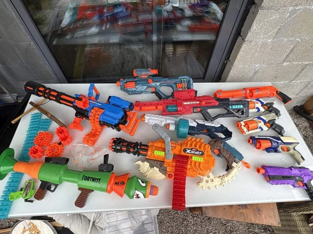 Nerf Gun Bundle – 11 Blasters