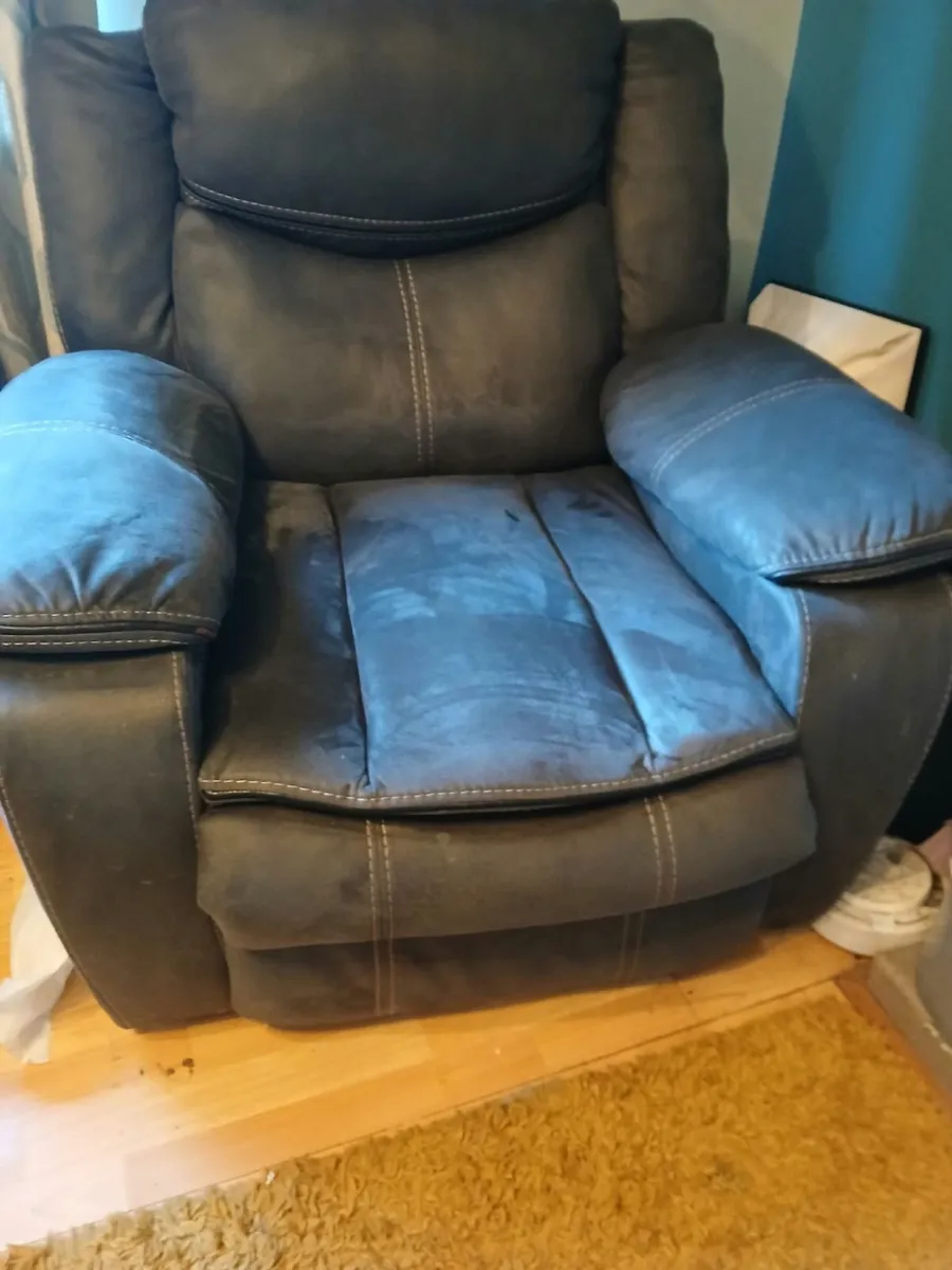 Armchair - Image 3