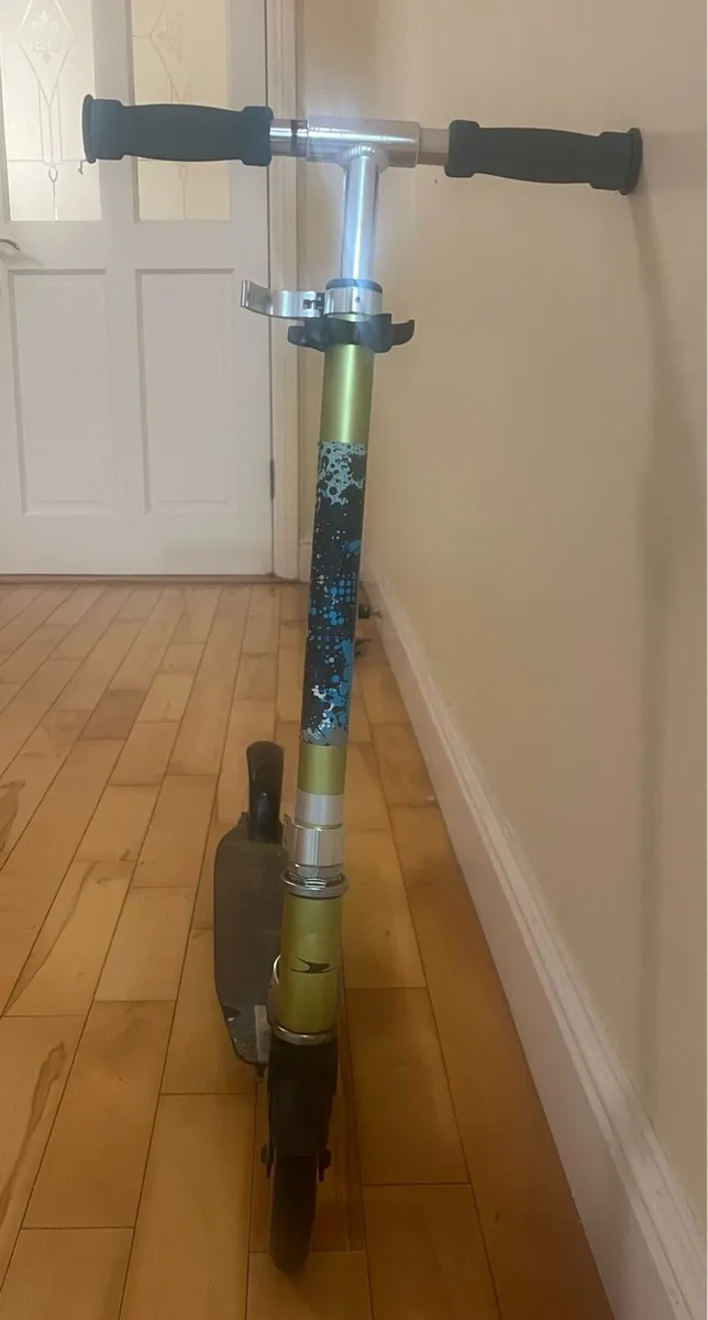 Child’s Scooter - Image 3