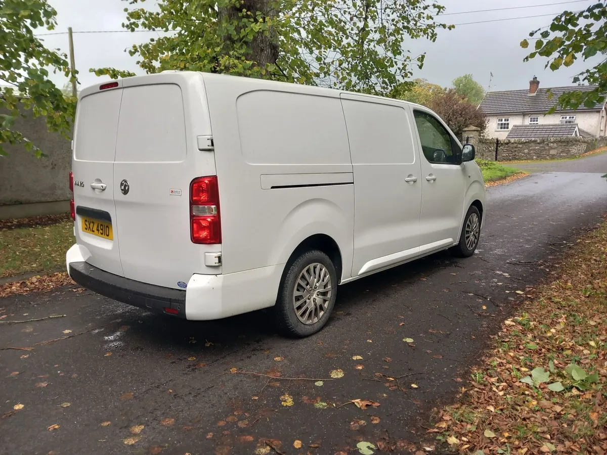 N.I Reg Vivaro 2023 No Vat No Duties - Image 3