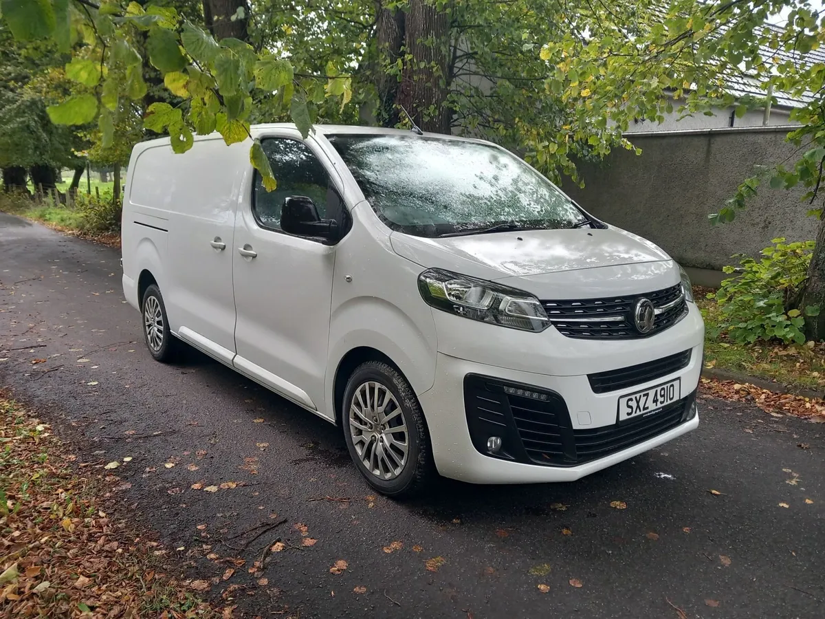 N.I Reg Vivaro 2023 No Vat No Duties - Image 2